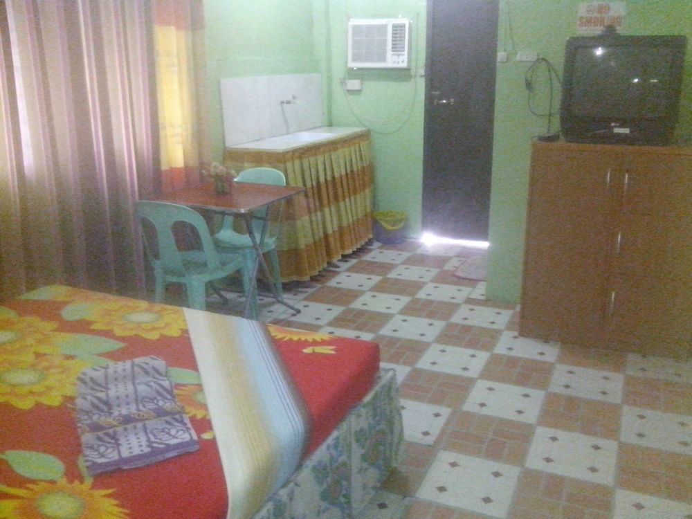 Quoyas Inn Davao Exterior foto
